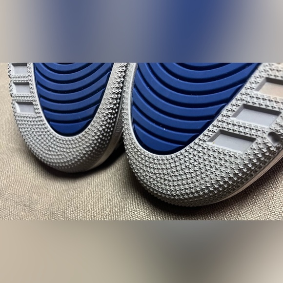 Jordan 3 Retro - Varsity Royal Cement - Picture 7 of 11